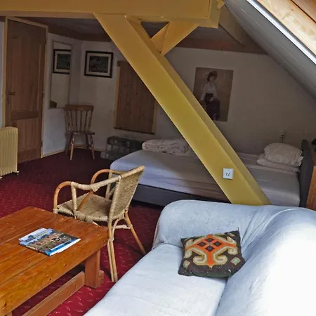 Alojamento de Acomodação e Pequeno-almoço De Hoge Peel 4*