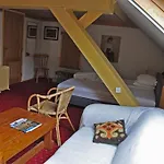 Bed & Breakfast De Hoge Peel 4*