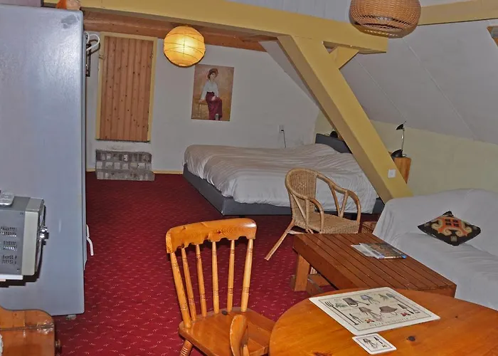 De Hoge Peel Oda ve Kahvaltı Heythuysen